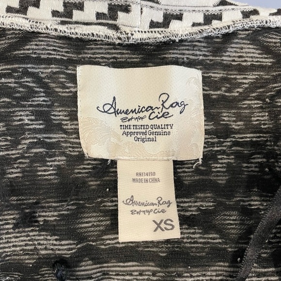 American Rag Black & White Front Close Blazer - Picture 7 of 8